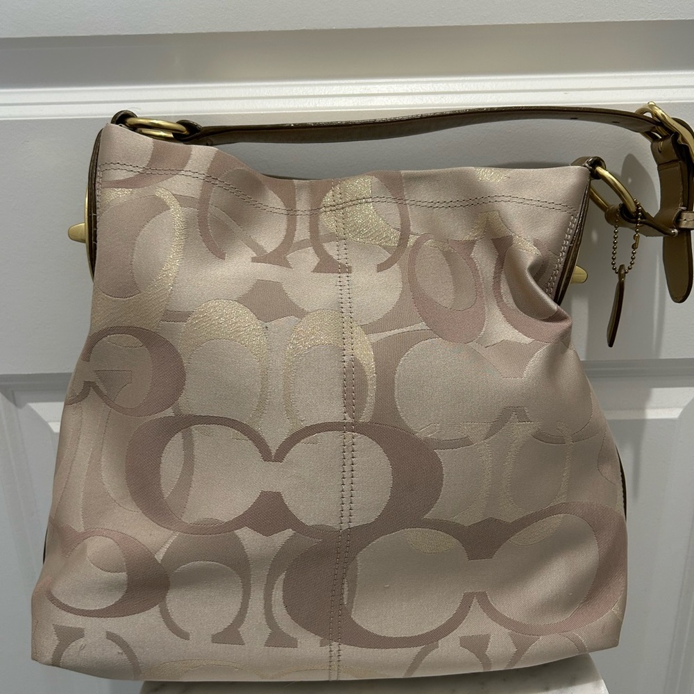 COACH F18476 Khaki Gold Shoulder Bag